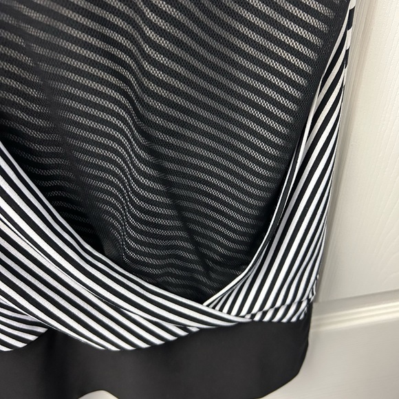 Zoe Short Sleeve Top - Picture 5 of 7